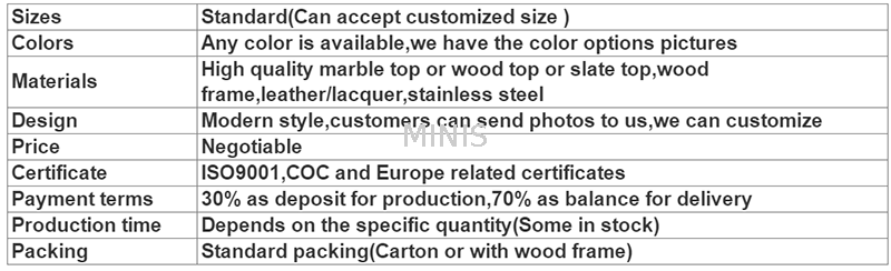 طاولة بجانب السرير